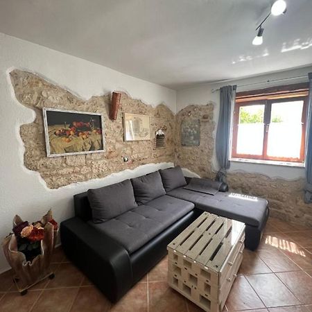 Apartmán Kuca Za Odmor Matea Poreč Exteriér fotografie