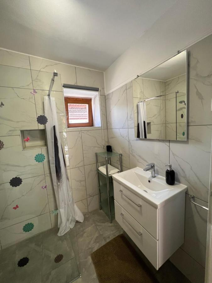 Apartmán Kuca Za Odmor Matea Poreč Exteriér fotografie
